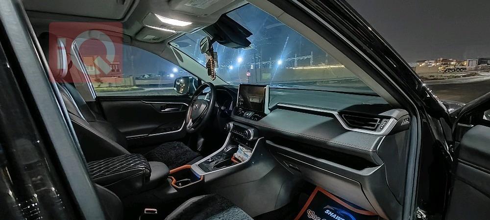 تويوتا راف 4